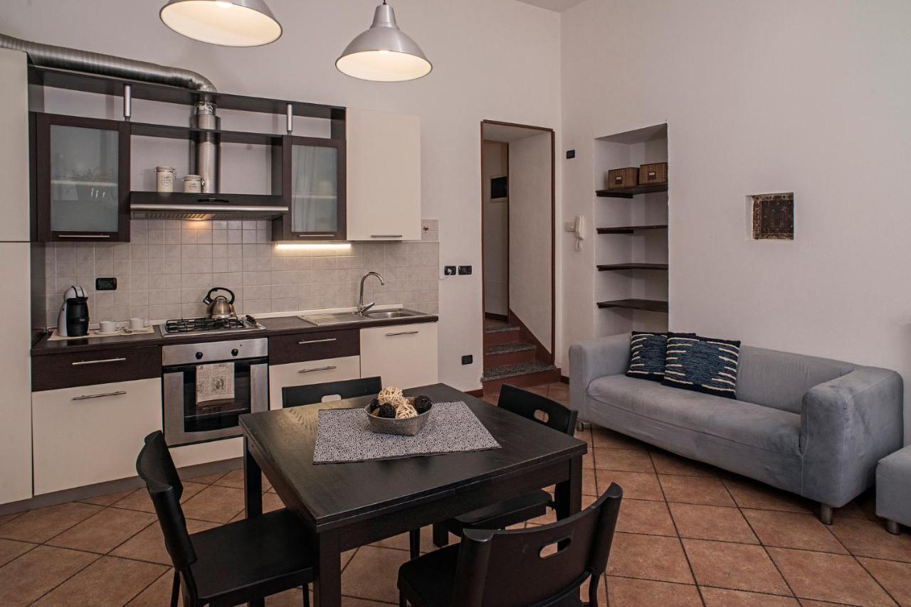Apartamento Cortile Del Forno Nel Centro Storico Arona Exterior foto
