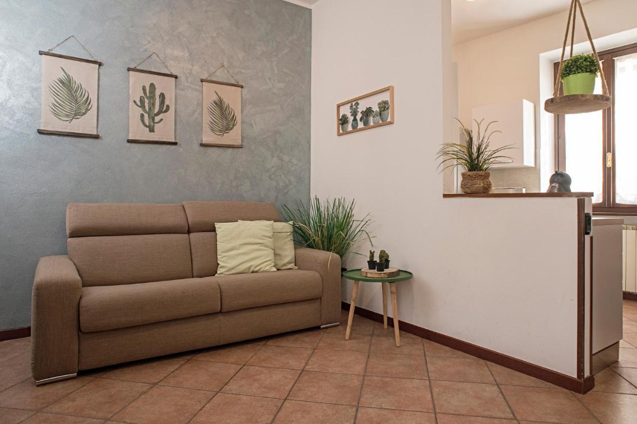 Apartamento Cortile Del Forno Nel Centro Storico Arona Exterior foto