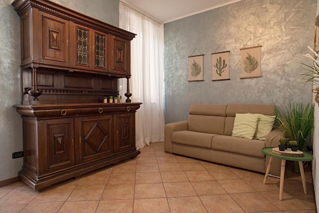 Apartamento Cortile Del Forno Nel Centro Storico Arona Exterior foto