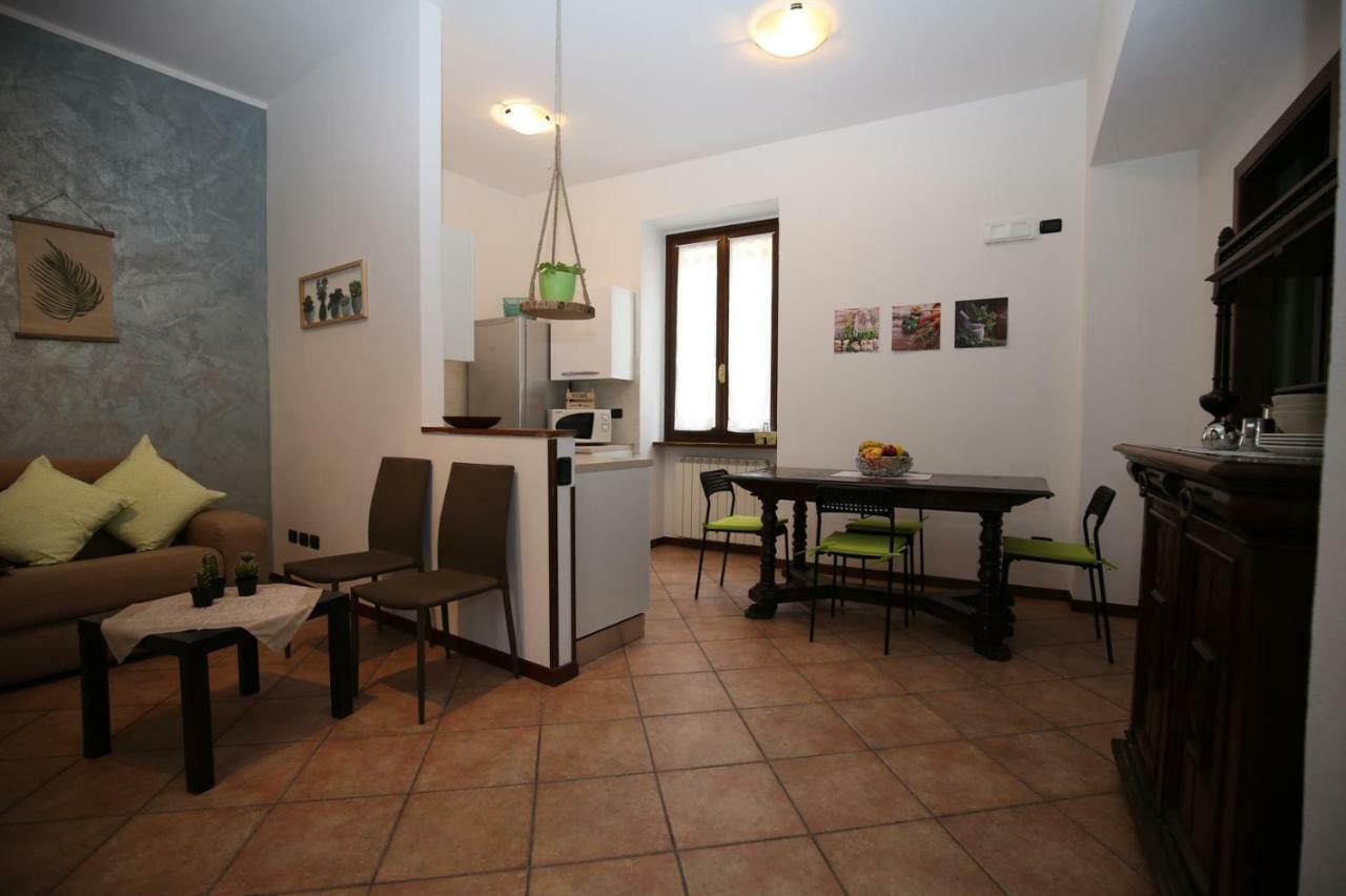 Apartamento Cortile Del Forno Nel Centro Storico Arona Exterior foto