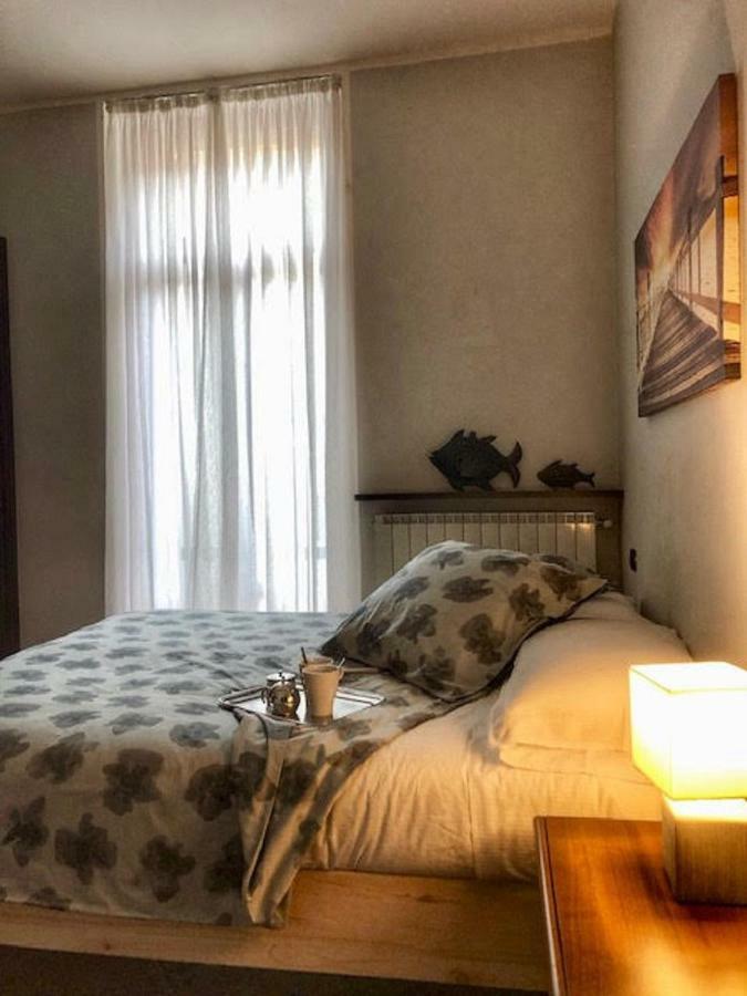 Apartamento Cortile Del Forno Nel Centro Storico Arona Exterior foto