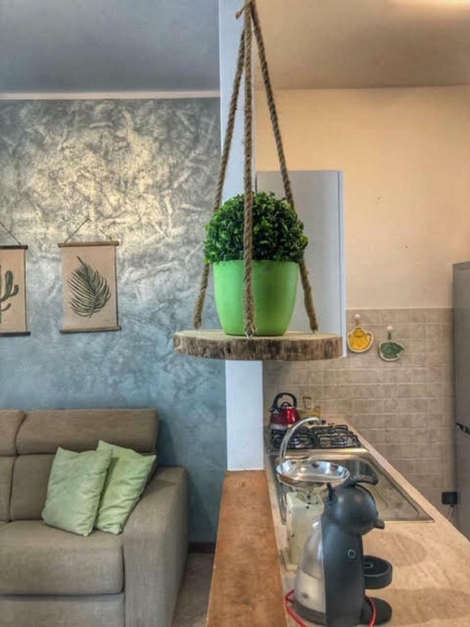 Apartamento Cortile Del Forno Nel Centro Storico Arona Exterior foto