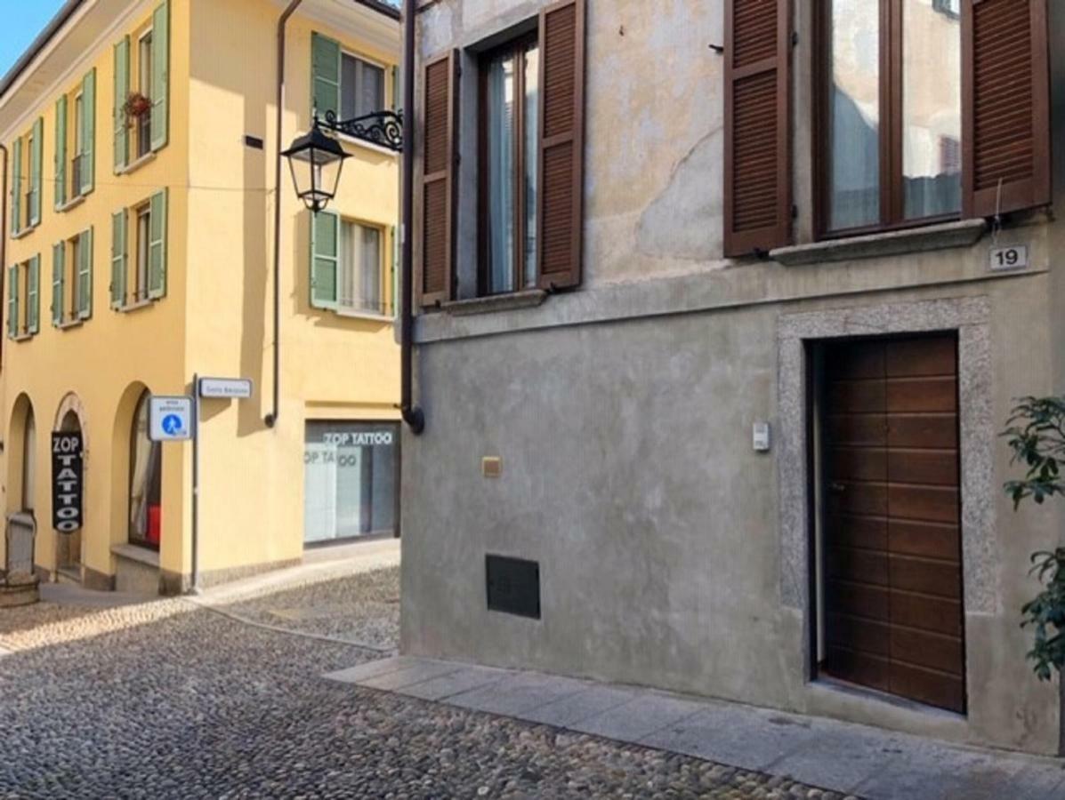 Apartamento Cortile Del Forno Nel Centro Storico Arona Exterior foto